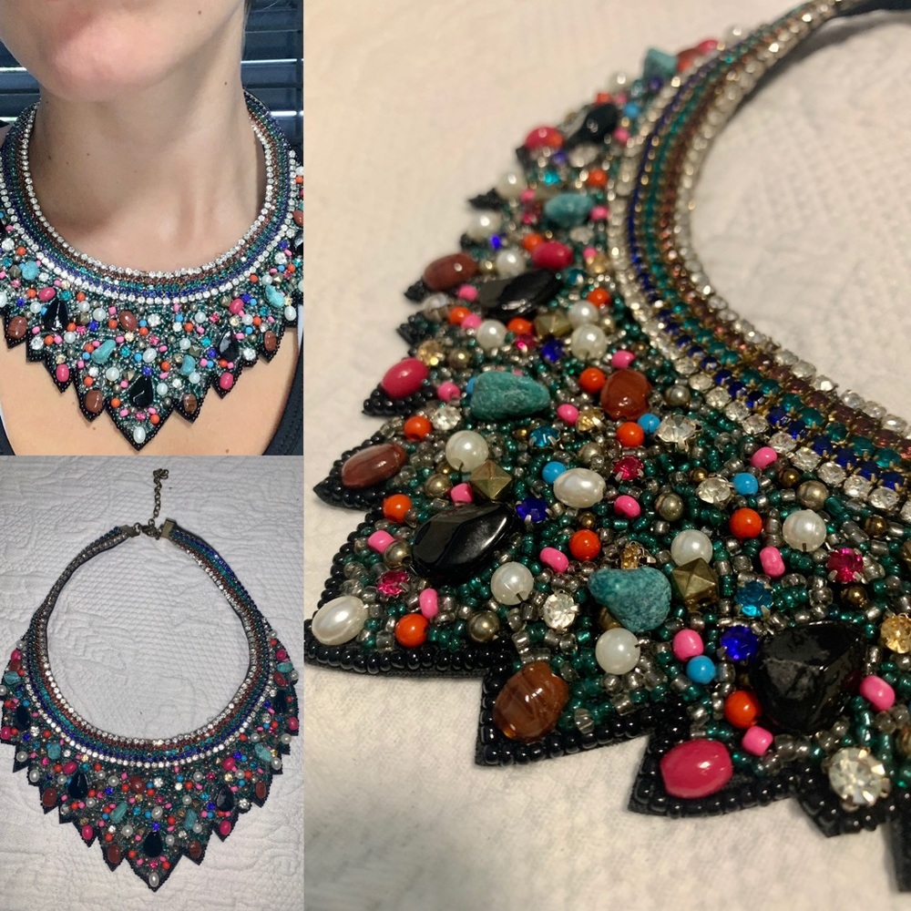 Colorful statement bib necklace (NWOT)